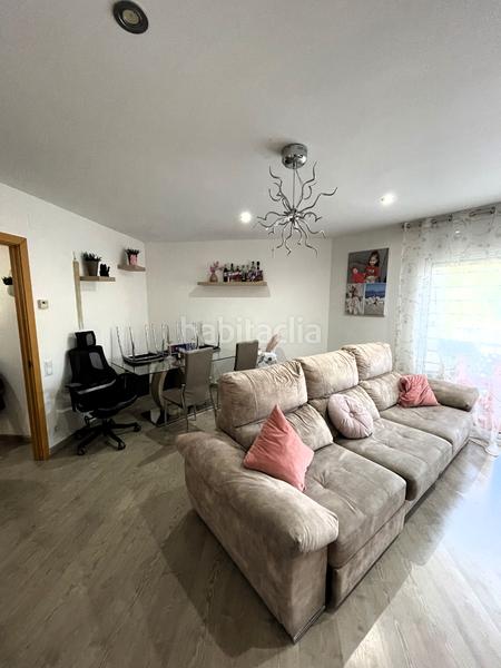 Foto f4b97b1b-ce1b-4e97-af77-840fc2bab51e. Piso en Olot