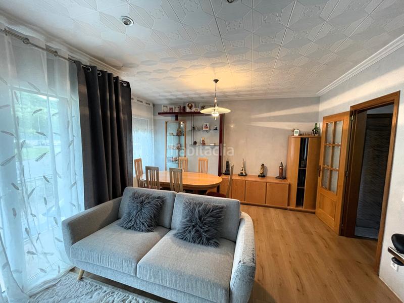 Foto 2dc8b1ae-bfb8-4f40-8c32-dfb16e94043a. Appartement avec chauffage parking dans Olot
