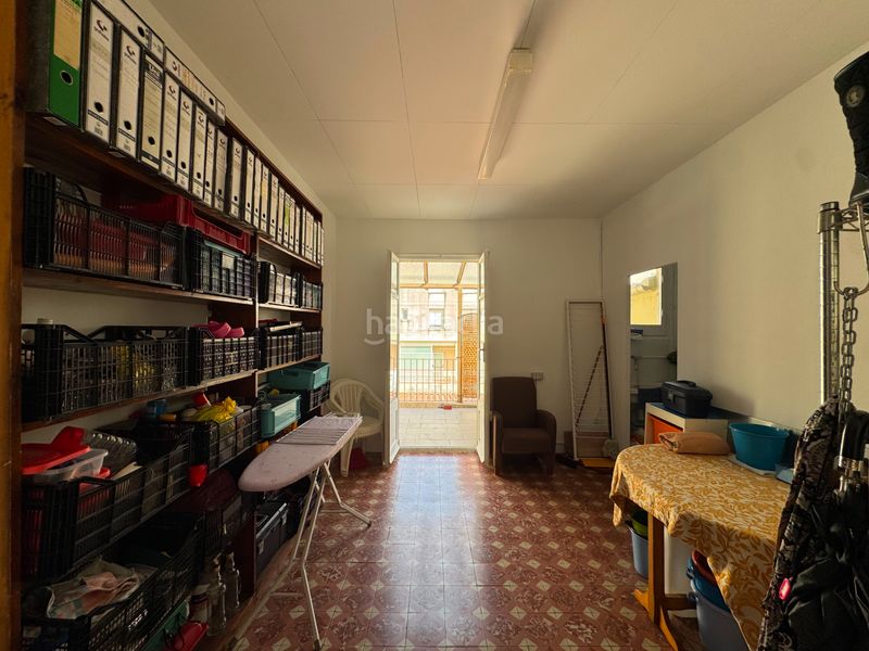 Foto e7193ff6-ae90-4017-b815-129b061afc3b. Casa amb aparcament a Olot
