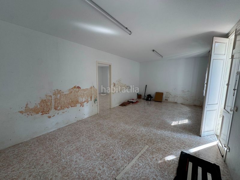 Foto e9dd61cf-9ad0-4cd5-9ca4-657008d5dcf1. Casa amb aparcament a Olot