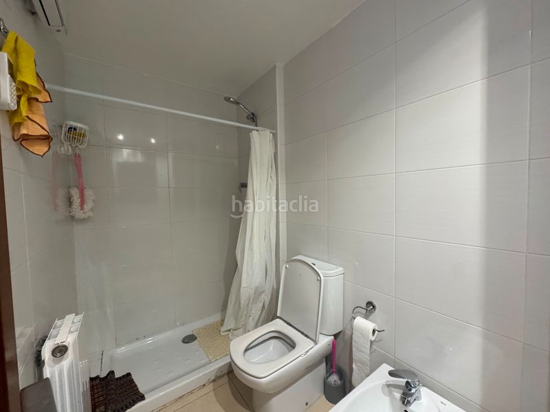Foto ad166f55-6480-469e-8488-7a854f1450f5. Pis amb calefacció aparcament a Olot
