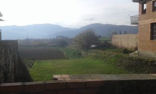 Wohngrundstück in Montagut i Oix. Terreno en venta en montagut.