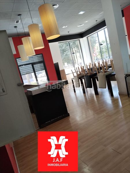 Foto 6d692af7-7f8a-4398-8d39-6965dd257046. Lloguer local comercial a Moncada