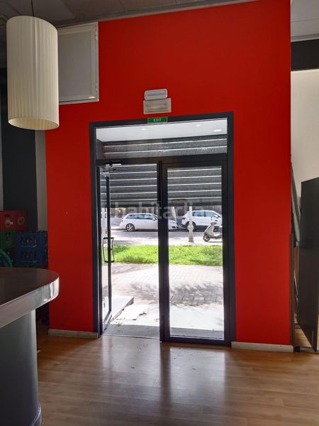 Foto c9d12ef4-8f8f-47c7-a86a-ee9304e86c2c. Lloguer local comercial a Moncada
