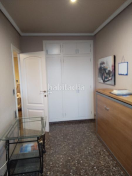 Foto e83c815b-b201-405e-b38e-b9c221d75e37. Pis amb aparcament a Benimàmet Valencia