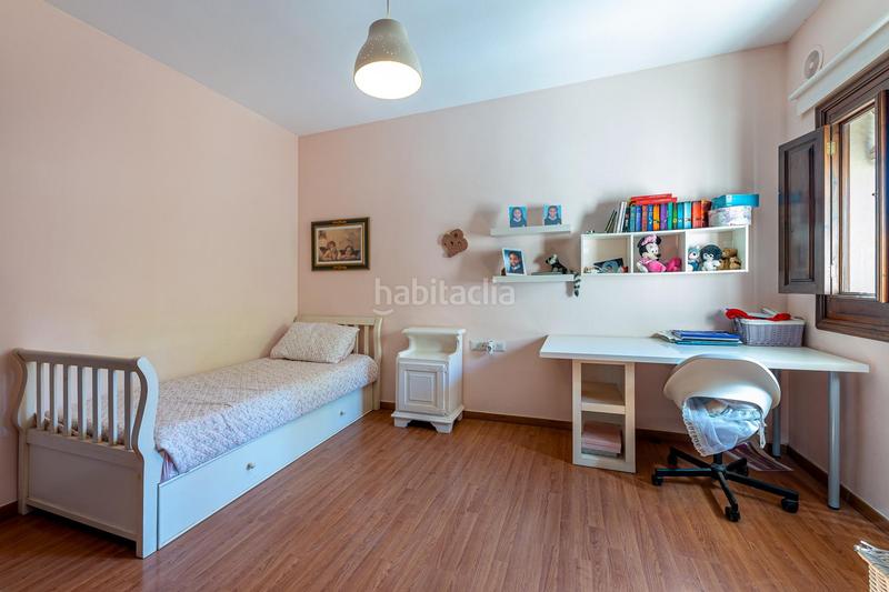 Foto 1291efbf-1410-47be-8701-f8252192010e. Chalet mit parking pool in Mayorazgo Málaga