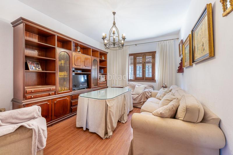 Foto 3a7a4a45-c4f1-40d4-a5d3-d021b6928140. Chalet mit parking pool in Mayorazgo Málaga