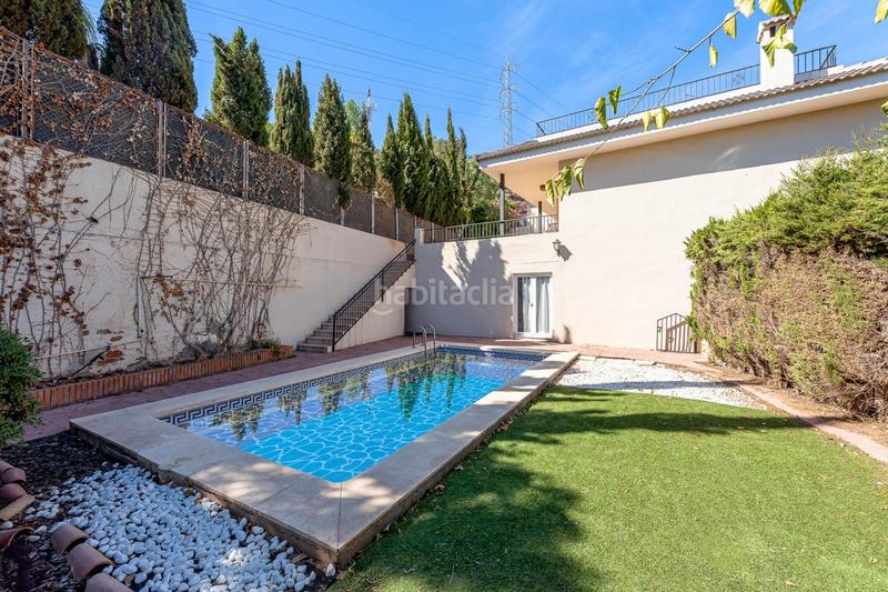 Foto 70949985-10b0-4c60-a085-f65a8e3ed3ed. Chalet mit parking pool in Mayorazgo Málaga
