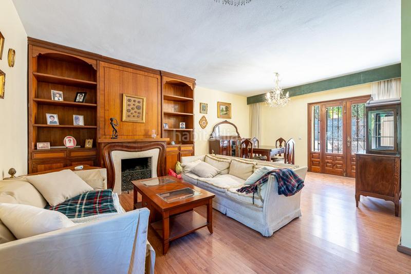 Foto 746ce54d-e215-4fe6-8929-1a1aa76a3192. Chalet mit parking pool in Mayorazgo Málaga