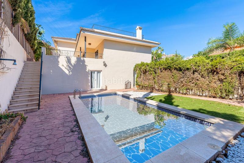 Foto deeabca5-684c-4157-85b1-c92d4f5afd70. Chalet mit parking pool in Mayorazgo Málaga