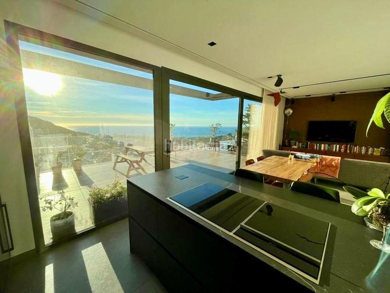 Foto edc4ed4d-3944-428c-88af-8d042901baa6. Chalet vendemos una elegante y moderna villa con impresionantes vistas al mar en Mijas