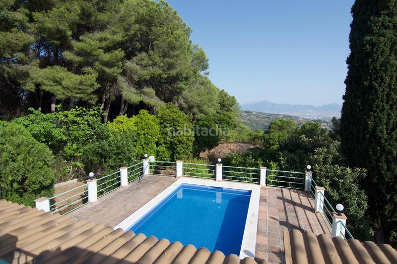 Foto 5bf34507-529e-4eee-9193-2bff8d616c1a. Chalet mit parking in Centro Alhaurín el Grande