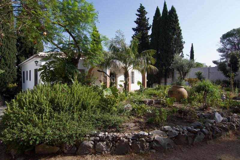 Foto 8f472436-f323-4937-a821-e7781bb31049. Chalet mit parking in Centro Alhaurín el Grande