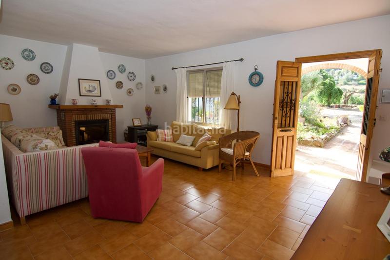 Foto bcbc107d-0940-499e-aceb-d4baa2370a80. Chalet mit parking in Centro Alhaurín el Grande