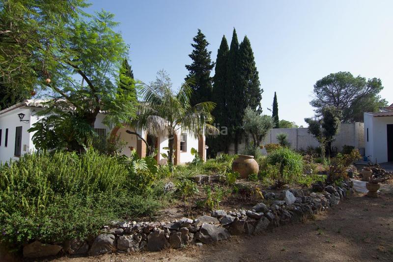 Foto e1fc6eb0-69b5-4f6b-acdb-eda6b2cc9606. Chalet mit parking in Centro Alhaurín el Grande