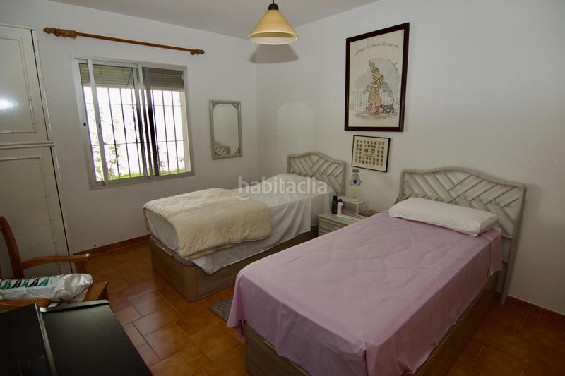 Foto f80b9aaa-7e27-42e5-b3bf-5d7a47eb4179. Chalet mit parking in Centro Alhaurín el Grande