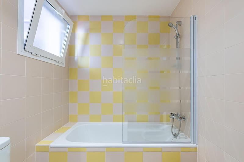 Foto 4b518f2b-eb50-4445-8f98-1dd718d13467. Lloguer apartament amb calefacció aparcament a Centro Benalmádena