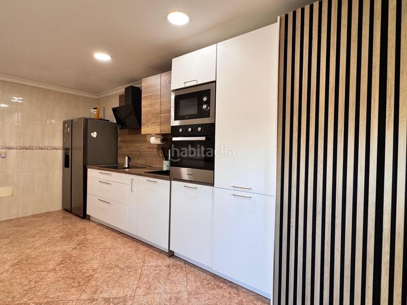 Foto 3f456630-4104-4cc5-85a7-0710d76d9bf2. Maison jumelée avec parking piscine dans Capellanía - Retamar Alhaurín de la Torre