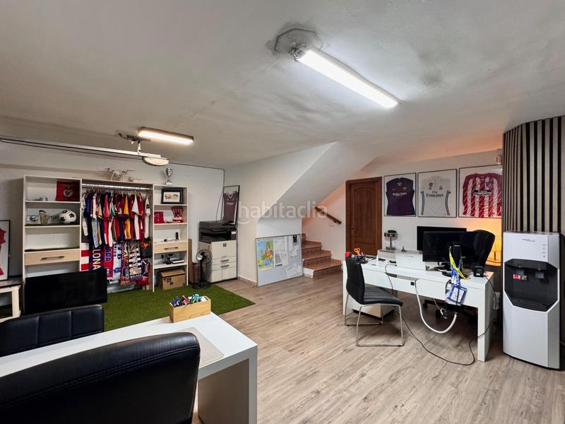 Foto 4aa1cf1d-104b-4593-8d84-4fb0a0327f45. Maison jumelée avec parking piscine dans Capellanía - Retamar Alhaurín de la Torre