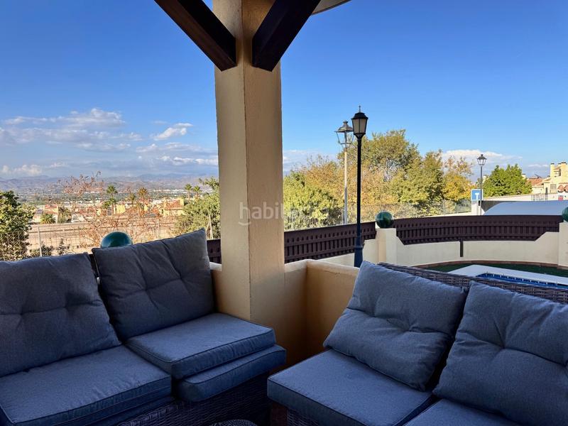 Foto 64a42091-6070-4844-bf68-c8cdb292e81f. Maison jumelée avec parking piscine dans Capellanía - Retamar Alhaurín de la Torre