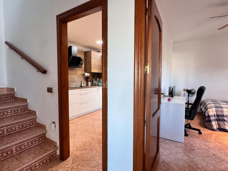 Foto b15e598b-c8ba-42f1-842e-79e2a49e3f06. Maison jumelée avec parking piscine dans Capellanía - Retamar Alhaurín de la Torre