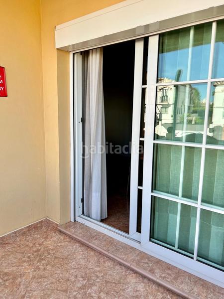 Foto ce431949-53a2-4d15-a4bc-8feea47cd87c. Maison jumelée avec parking piscine dans Capellanía - Retamar Alhaurín de la Torre