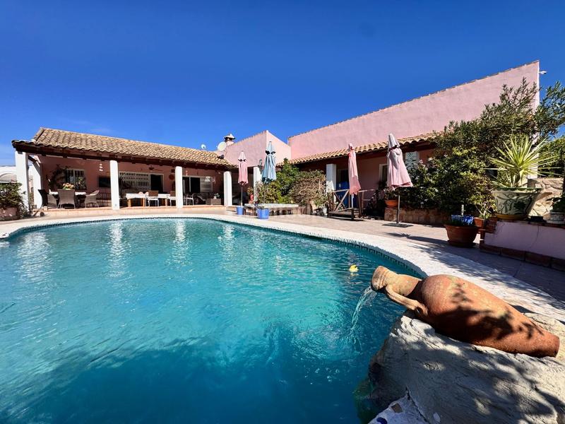 Foto 52a8dde9-fd45-4d07-926f-c898eb68f46b. Maison avec piscine dans Cártama