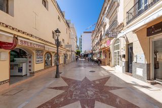 Lloguer Local Comercial a La Carihuela - Los Nidos. Traspaso barrestaurante la carihuela