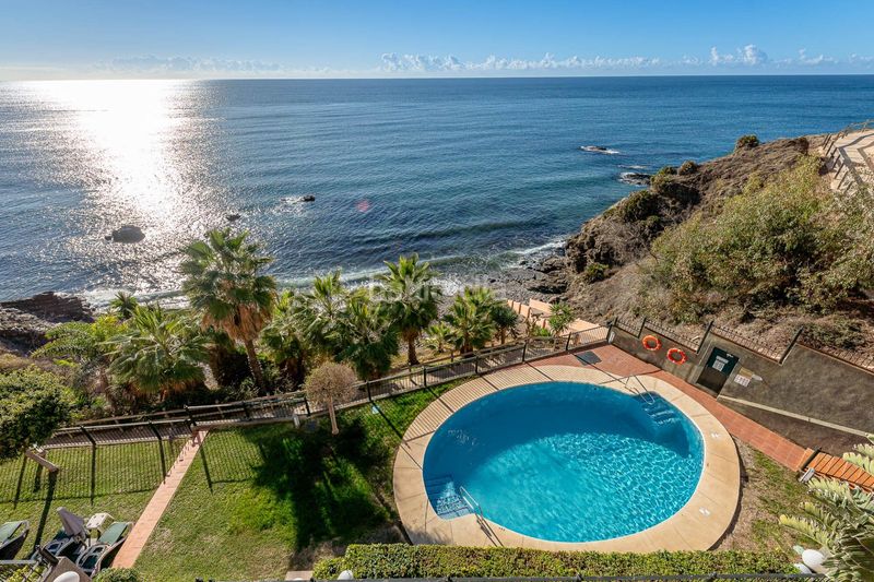 Foto 73e5dbc9-515c-4dc3-a673-b10a4d52d9ae. Apartament amb calefacció aparcament piscina a Zona Centro Comercial Torrequebrada Benalmádena