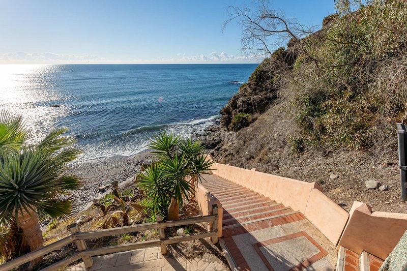 Foto a0213307-29d4-4f08-a8a4-0147e3d7af11. Apartament amb calefacció aparcament piscina a Zona Centro Comercial Torrequebrada Benalmádena