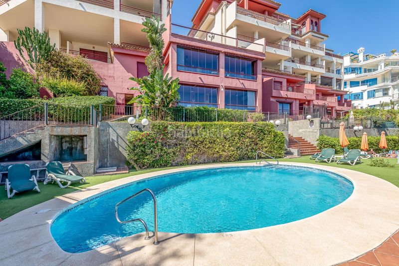Foto dab79244-e900-440d-8df5-2dadb537ab35. Apartament amb calefacció aparcament piscina a Zona Centro Comercial Torrequebrada Benalmádena