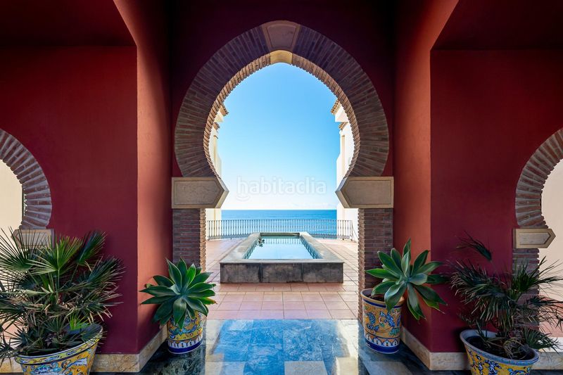 Foto ee1af402-c667-4e6a-9366-50b843b15c3d. Apartament amb calefacció aparcament piscina a Zona Centro Comercial Torrequebrada Benalmádena