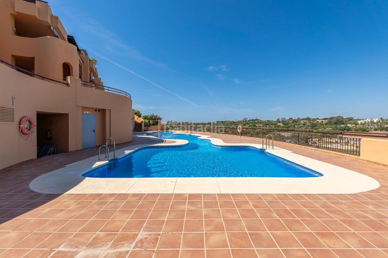 Foto cf961a55-dc7a-4ec0-8d18-d559c20d5a0a. Àtic amb calefacció aparcament piscina a Cancelada Estepona