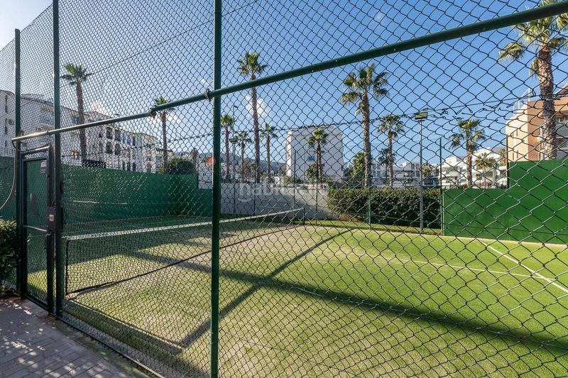 Foto 461b10ce-d4a3-48fa-813f-4f492c6bc3ab. Àtic amb calefacció aparcament piscina a La Colina Torremolinos