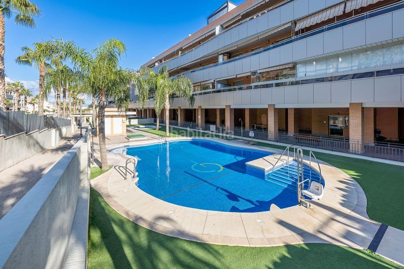 Foto 91c11bd9-9e8f-40d1-9b80-5a2d975b9ba9. Àtic amb calefacció aparcament piscina a La Colina Torremolinos