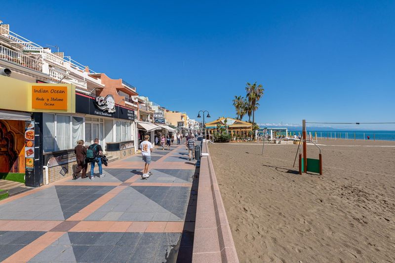 Foto 9f694c74-2e49-4031-8937-46b0daa2d13a. Apartament amb calefacció a La Carihuela - Los Nidos Torremolinos