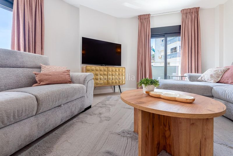 Foto c808b291-8677-4b32-9337-c7ad7aaea84a. Apartament amb calefacció a La Carihuela - Los Nidos Torremolinos