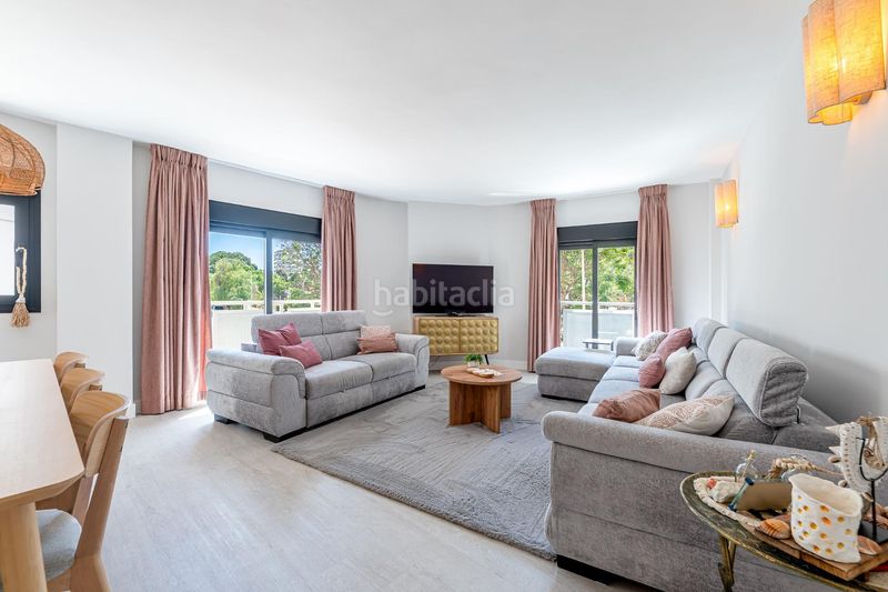 Foto e4a8b042-a708-46e6-9d0a-8db5bfc75dcd. Apartament amb calefacció a La Carihuela - Los Nidos Torremolinos