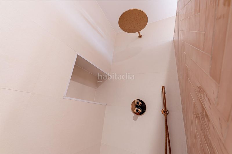 Foto f0f30826-740e-4a1a-a74e-246b45305084. Apartament amb calefacció a La Carihuela - Los Nidos Torremolinos