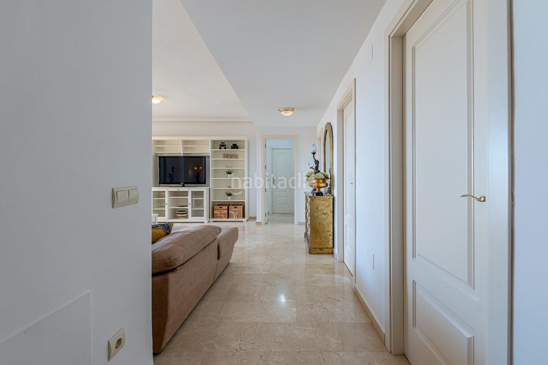 Foto 59526f74-e47f-4be0-b54d-3ae81f14e77c. Apartament amb calefacció aparcament piscina a Cortijo Torrequebrada Benalmádena