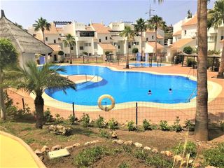 Duplex  Avenida avenida argonautas. Exclusivo dúplex esquina con gran jardín privado