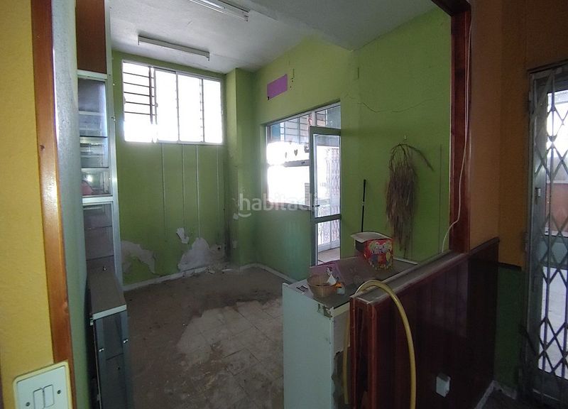 Foto 69dddf9c-259a-4ede-a103-15350b3ba601. Local comercial a avenida miajadas 6 a Trujillo