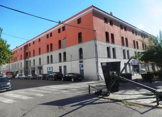 Miete Etagenwohnung in Calle marqués de albayda 8. Piso muy centrico, con todos los servicios tanto administrativos