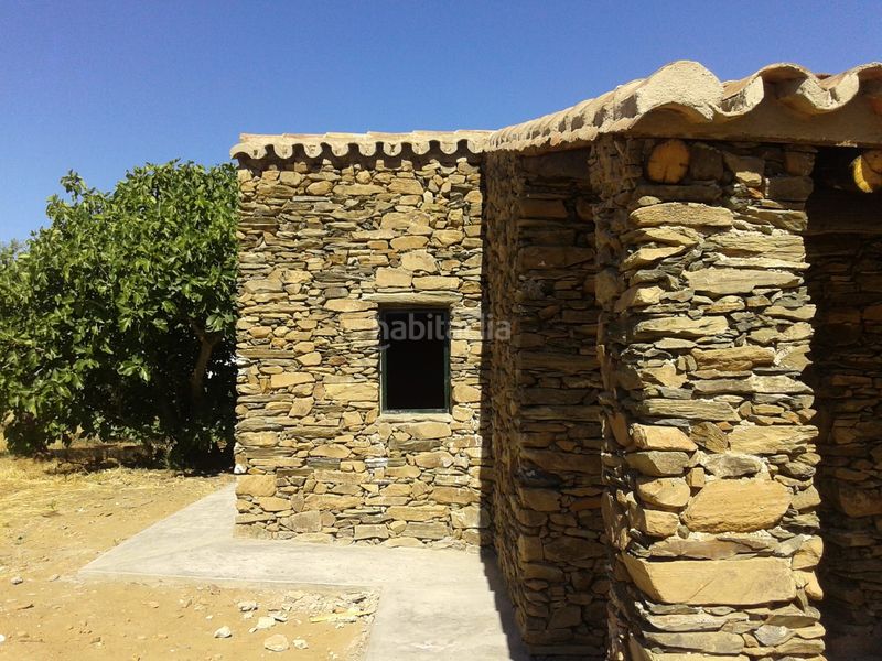Foto 9e7e6d97-4398-426c-85ad-cf768d615425. Finca rústica en plaza de ramón y cajal 5b en Madroñera