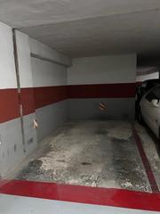 Aparcament cotxe  Carrer del periodista gil sumbiela