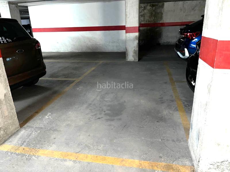 Foto 04e26076-9a5c-47b4-9e6c-4ac453ddb684. Parking voiture dans Ciutat Fallera Valencia