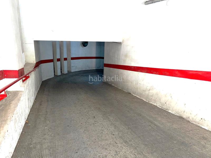 Foto 719e21cb-6a10-41a8-8620-76c4e7db4e1a. Parking voiture dans Ciutat Fallera Valencia