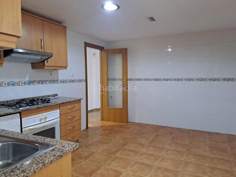 Foto a5a31fd1-54eb-43e9-b568-6a15ac9b0b97. Lloguer pis amb calefacció aparcament a Barrio Benicalap Valencia