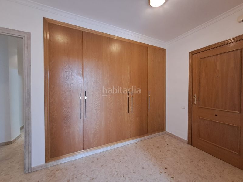 Foto 0e67bb43-e1b0-48d7-8b2b-5d46cf773e70. Lloguer pis amb calefacció aparcament a Russafa Valencia