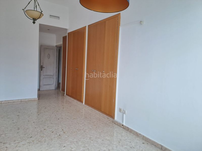 Foto f0650666-b687-4166-9266-83c43b9b6aef. Lloguer pis amb calefacció aparcament a Russafa Valencia